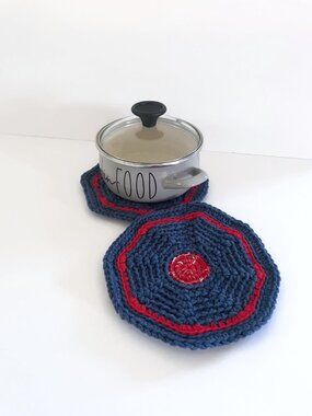 Crochet pot holders, kitchen decor, handmade trivet